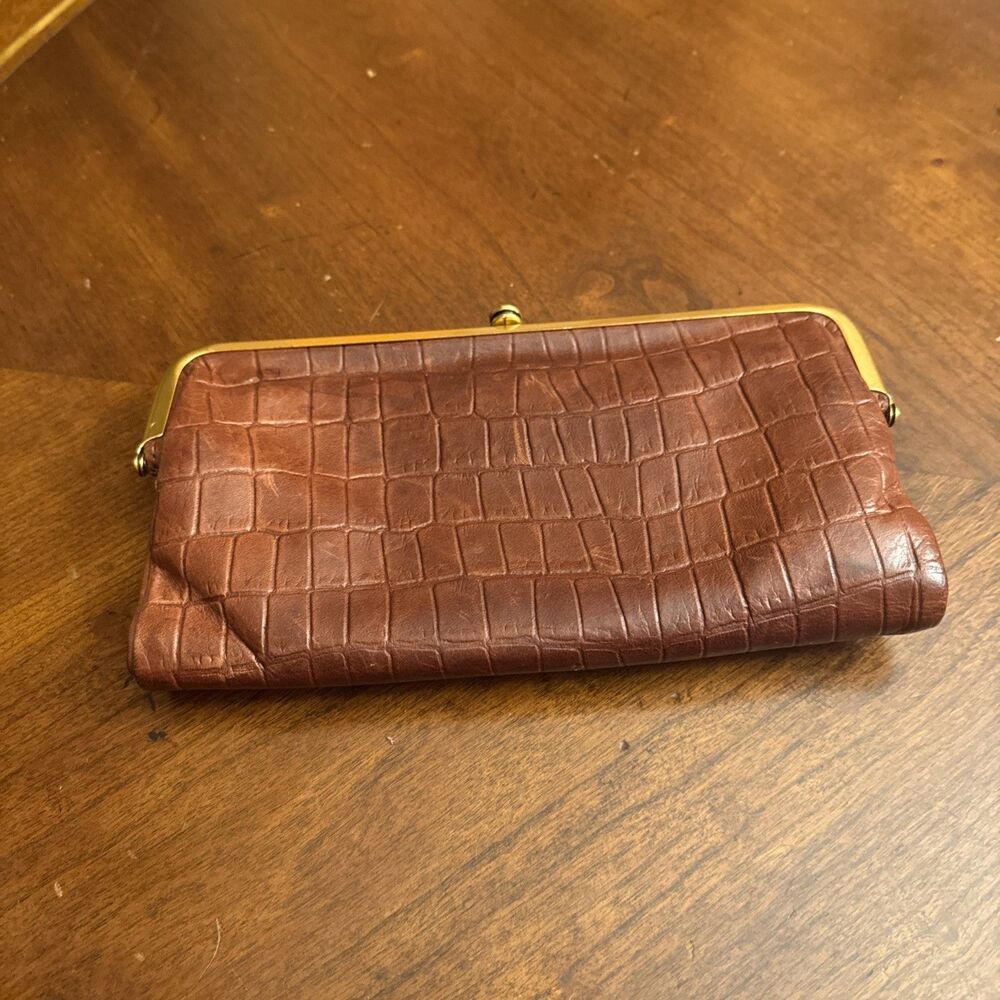 Hobo International Lauren Clutch Wallet Gold - Picture 3 of 10